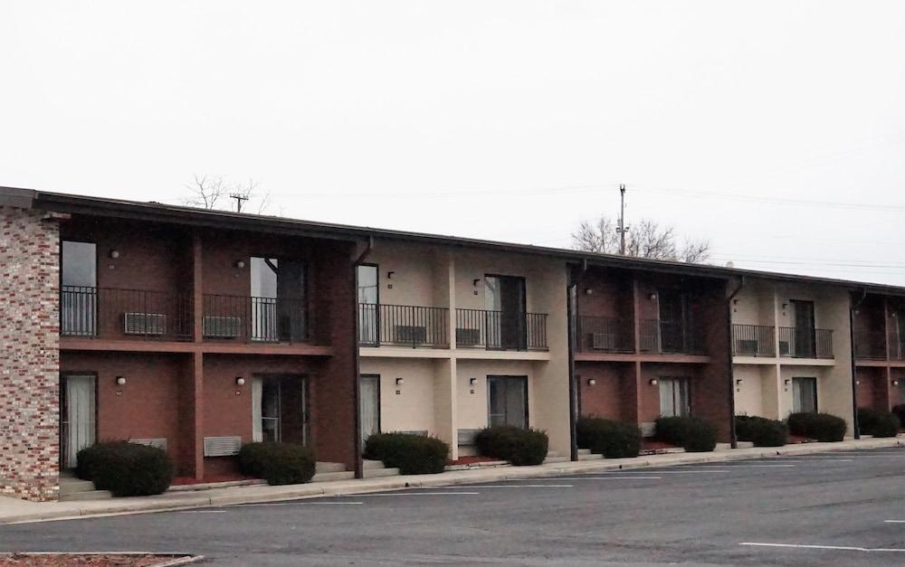 Travelodge By Wyndham Wytheville Kültér fotó