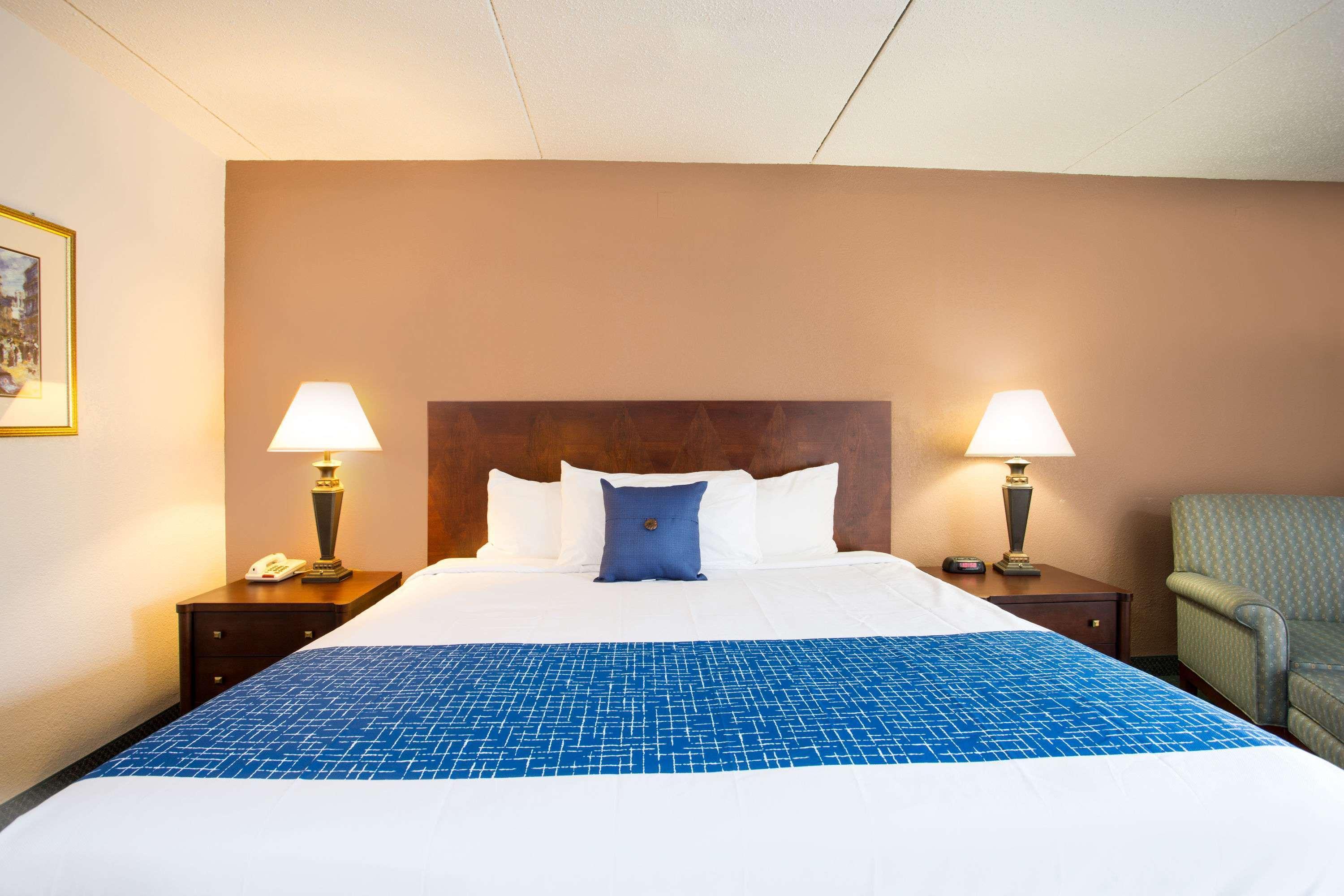 Travelodge By Wyndham Wytheville Kültér fotó